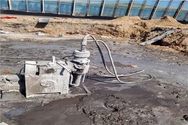 侨乡街道开发区水泡基础注浆加固